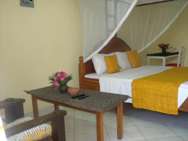 Armaan Guest House Diani Beach Exterior photo